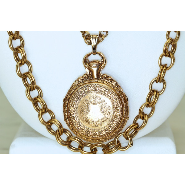 Goldette Vinatge Pendant Locket Necklace
