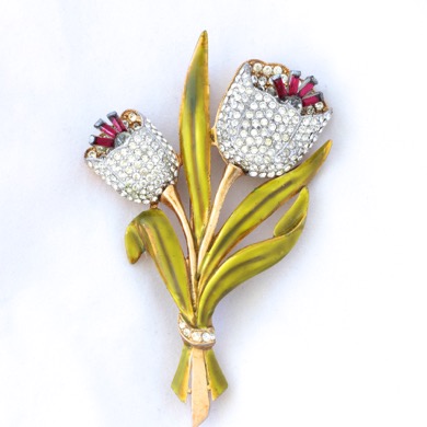 Coro Tremblant Enameled Tulip Pin